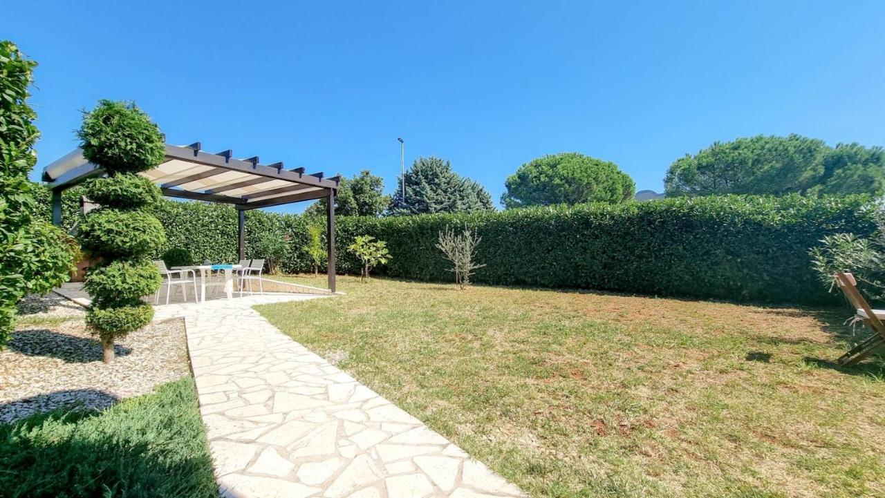 Lea Lägenhet Novigrad Istria Exteriör bild