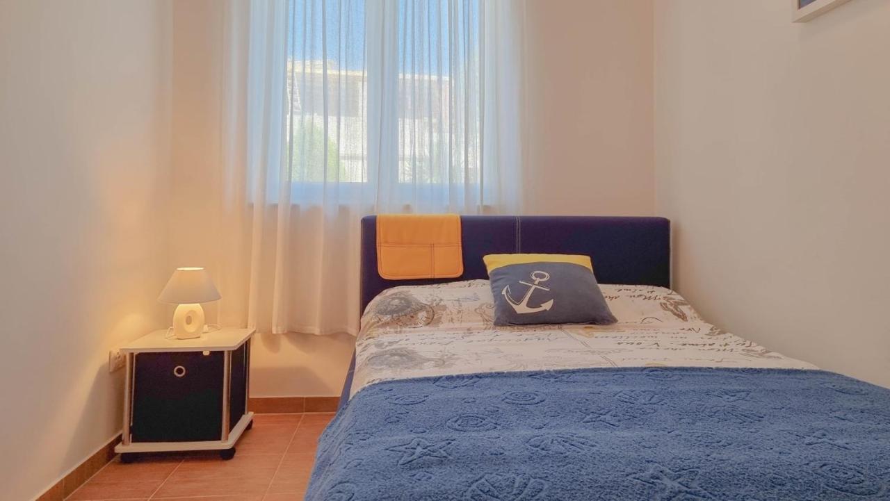 Lea Lägenhet Novigrad Istria Exteriör bild